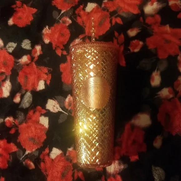 Starbucks holiday Venti 2021 Holiday Collection Rose Gold jeweled Tumbler
